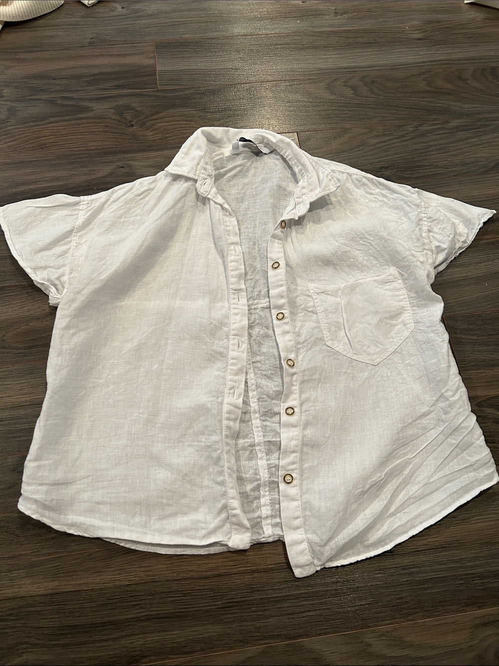 Womens  White Linen Short-Sleeve Button-Up Shirt